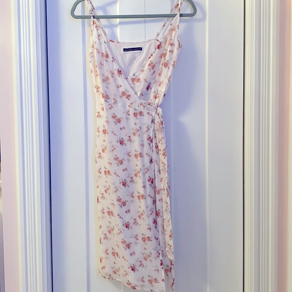 Abercrombie & Fitch Dresses & Skirts - Floral Midi Dress